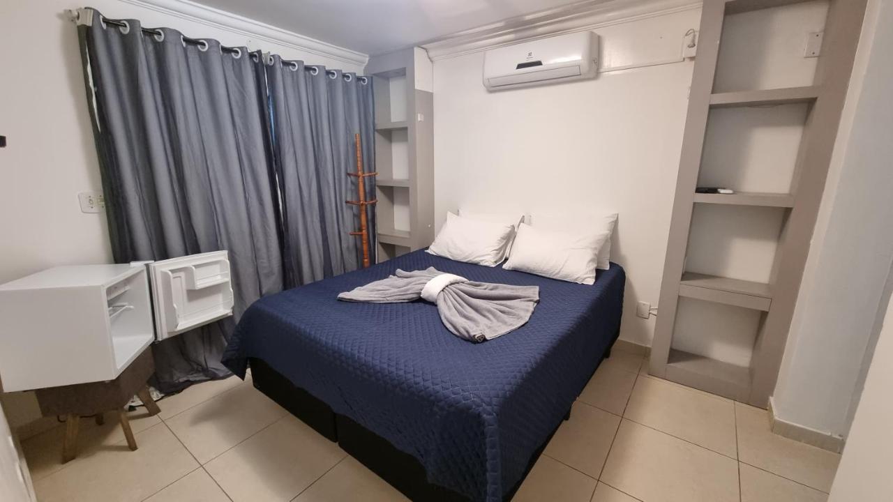 Zenit Hostel Da Cris Cabo Frio Rum bild