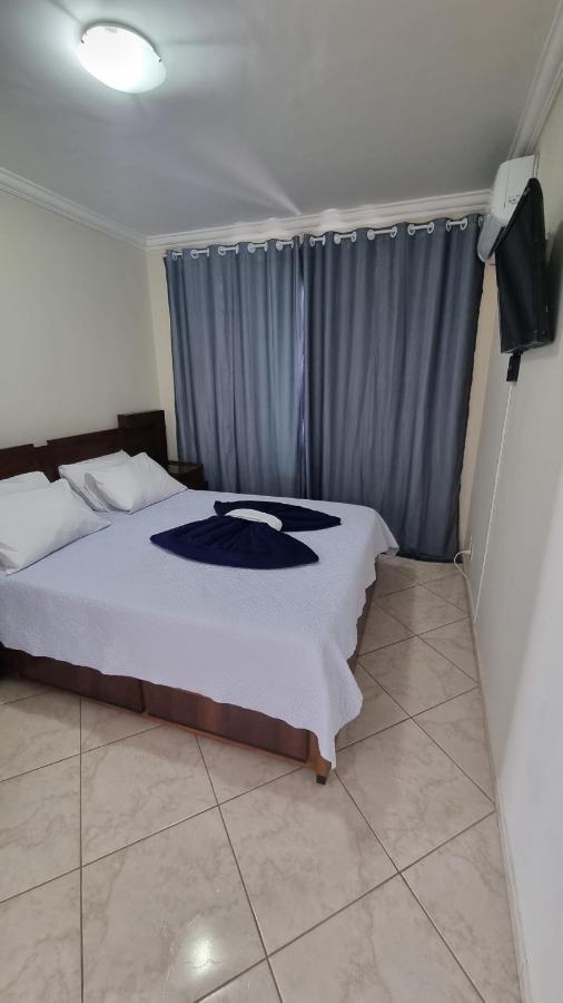 Zenit Hostel Da Cris Cabo Frio Rum bild