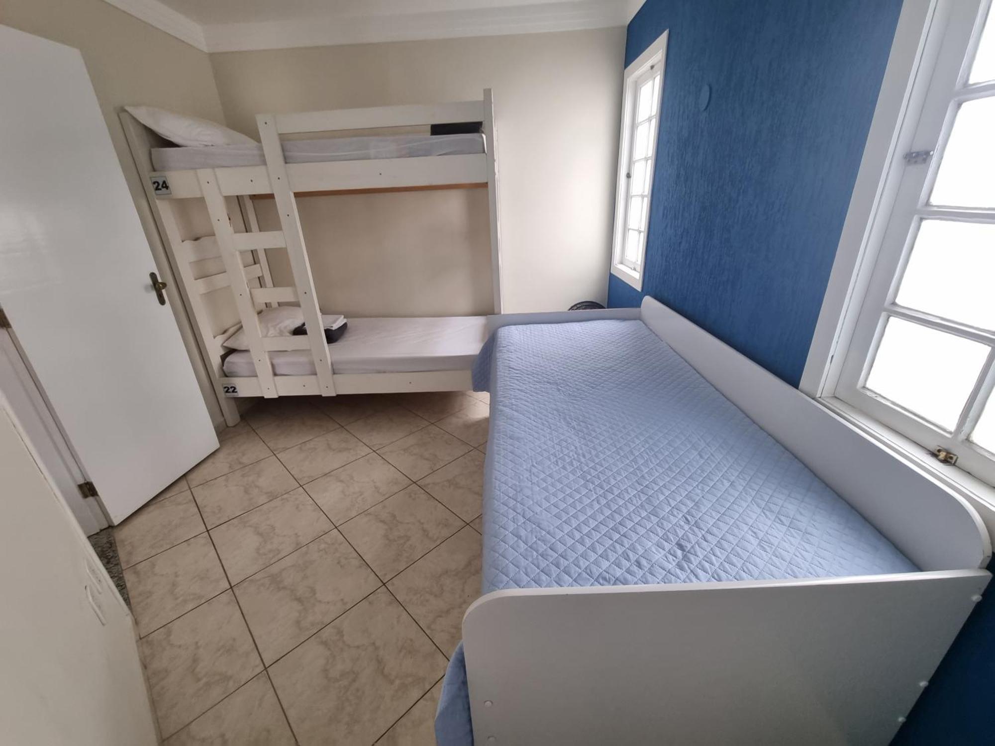 Zenit Hostel Da Cris Cabo Frio Exteriör bild